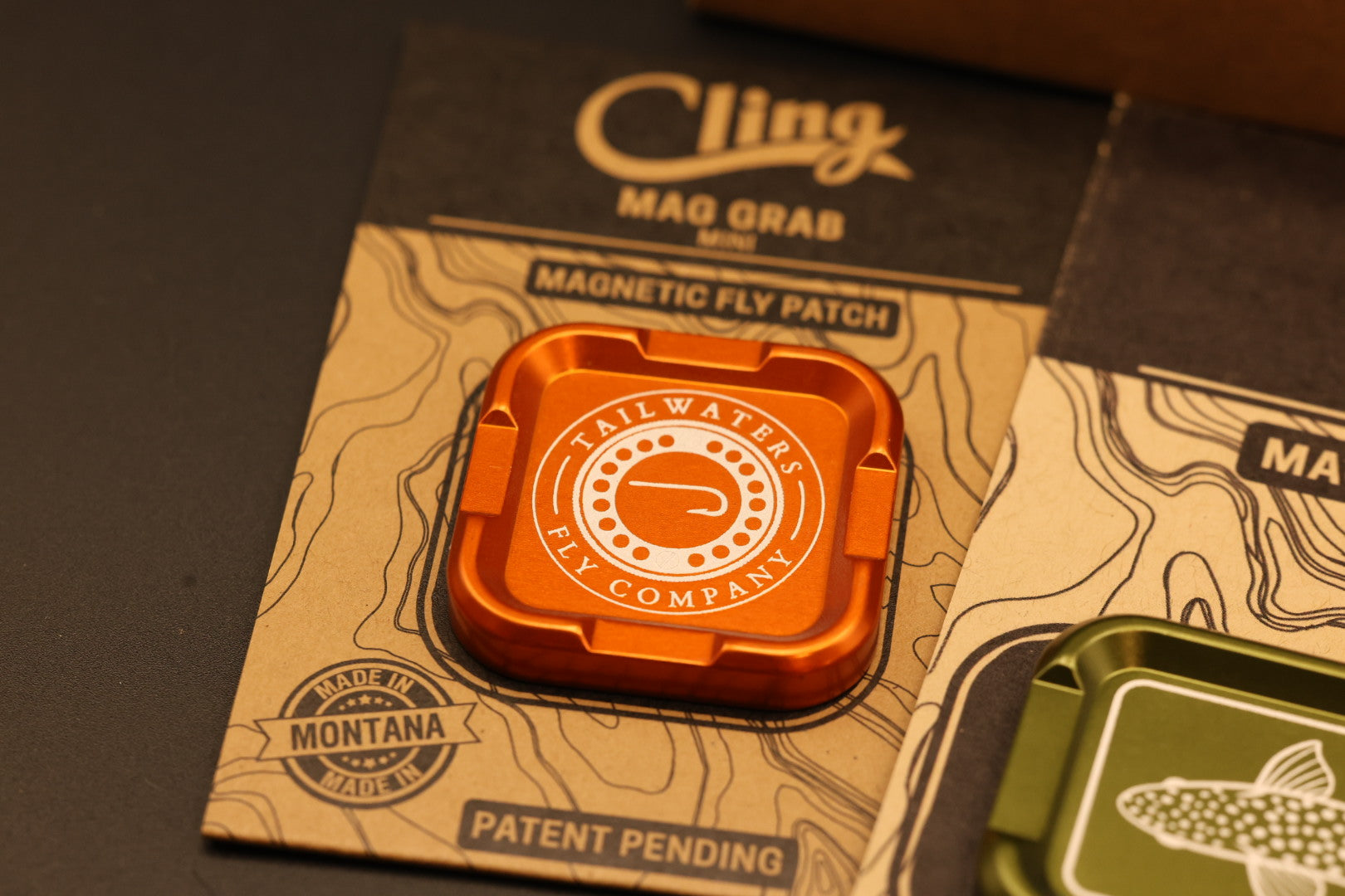 Cling Mag Grab Mini Magnetic Fly Patch
